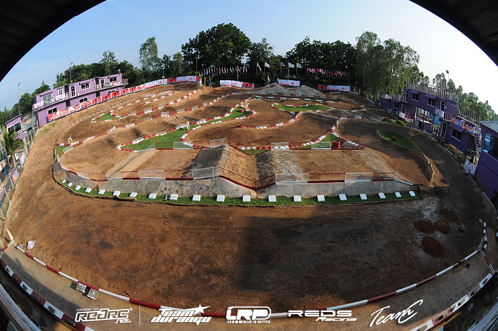 http://events.redrc.net/wp-content/gallery/2010-ifmar-18th-scale-buggy-world-championships/fri-pattayatrack-8.jpg